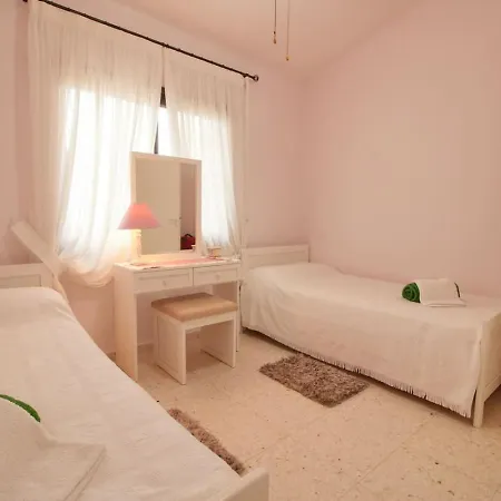 Townhouse Smile - Seaview Escape With Shared Pool Casa de Férias *