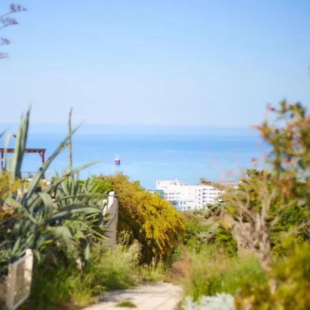 Townhouse Smile - Seaview Escape With Shared Pool 別荘 *