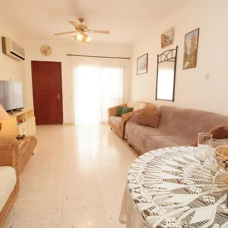 Feriehus Townhouse Smile - Seaview Escape With Shared Pool